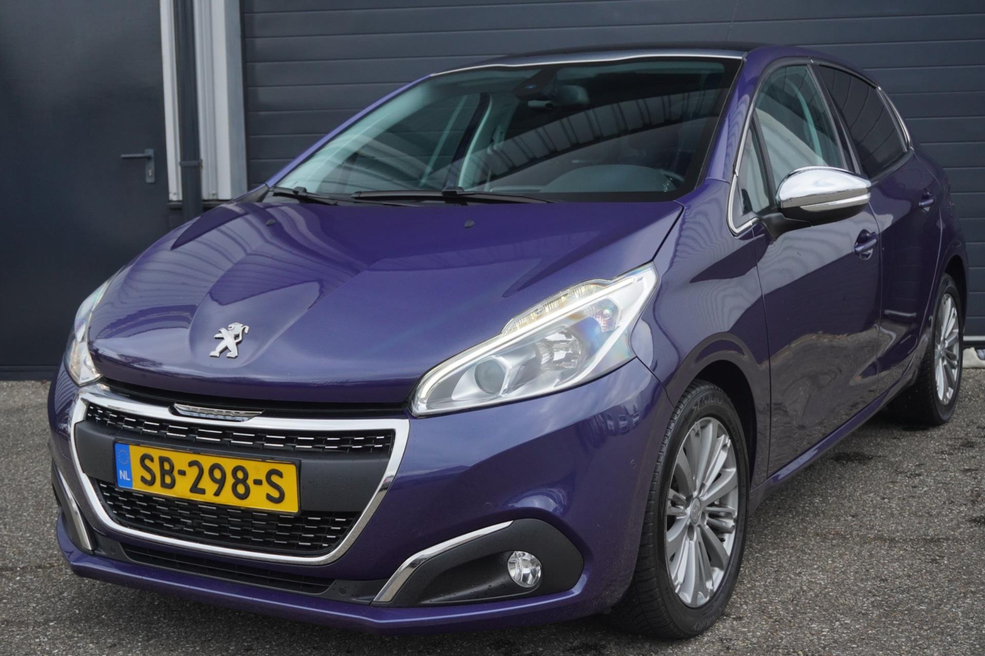 Peugeot 208 1.2 PureTech GT-line | Panoramadak | Climat Control | Navigatie | Dealer onderhouden 47547051-0.jpg | Autobedrijf Boshouwers de Beer