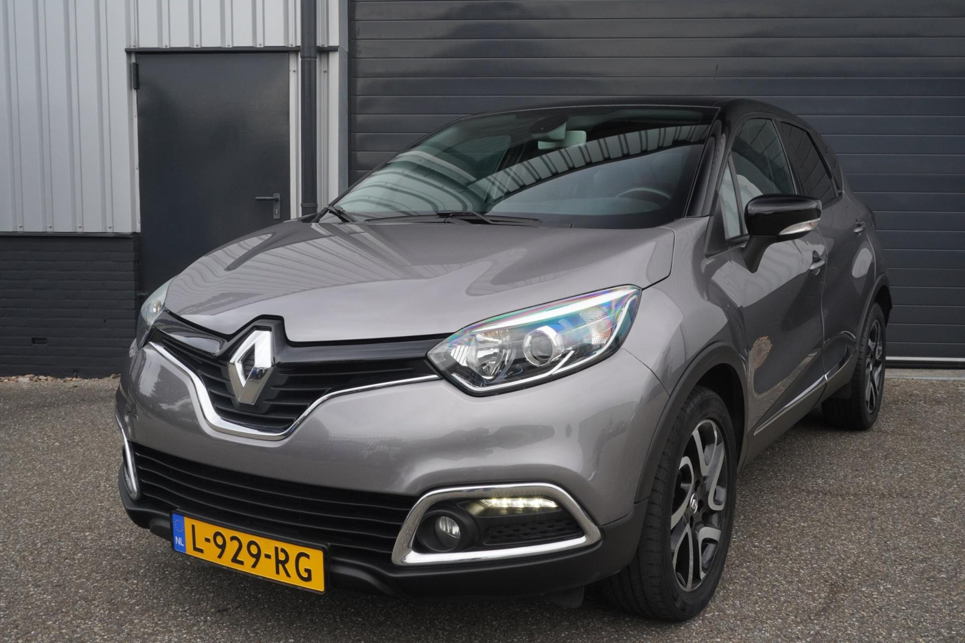 Renault Captur 0.9 TCe Dynamique | Navigatie | Trekhaak | Climate Control 48456081-0.jpg | Autobedrijf Boshouwers de Beer