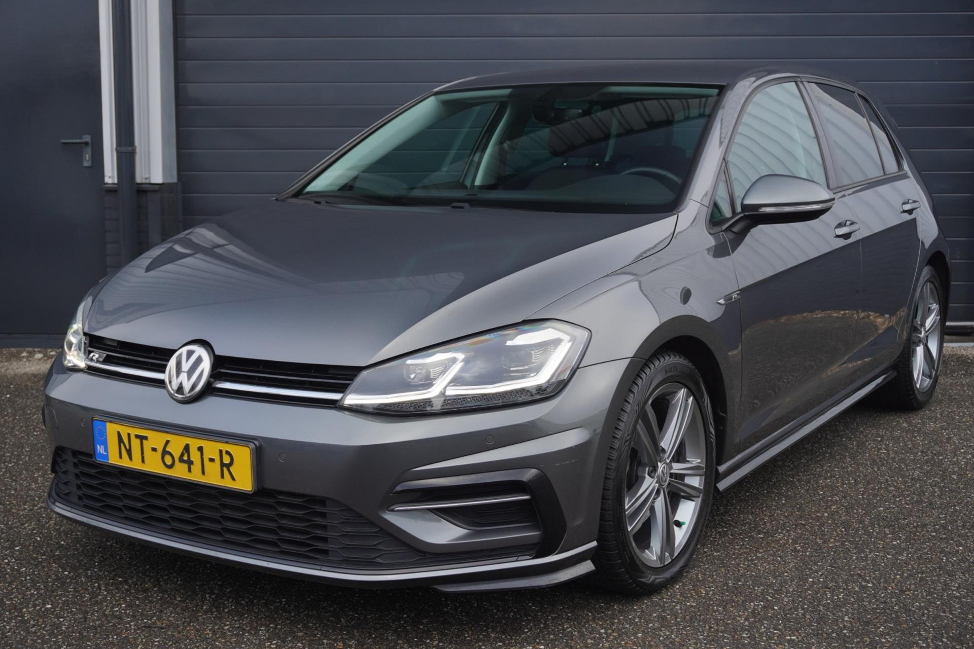 Volkswagen Golf 1.4 TSI Highline | R-Line | All-Season | LED | Dynamische achterlichten 49673123-0.jpg | Autobedrijf Boshouwers de Beer