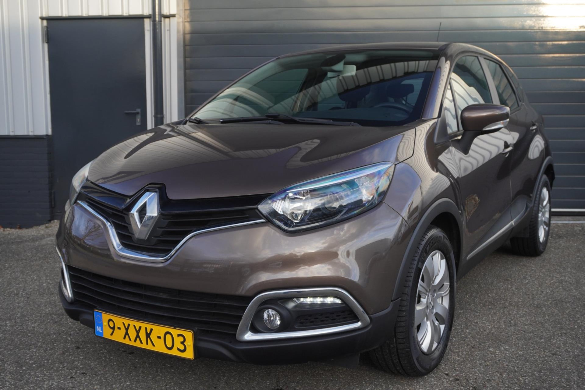 Renault Captur 0.9 TCe Dynamique | Navigatie | Climat Control | Parkeersensoren 49853936-0.jpg | Autobedrijf Boshouwers de Beer