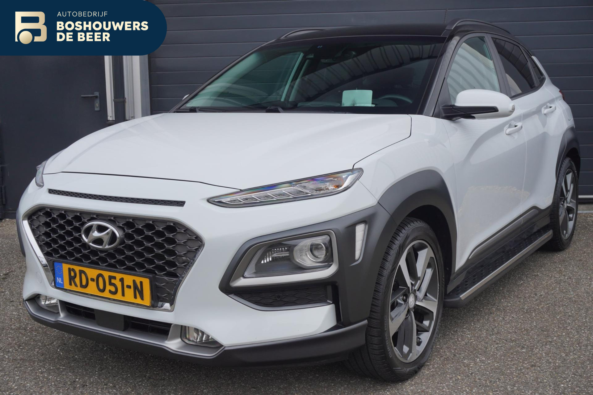 Hyundai Kona 1.0T Premium | Navigatie | Stoel/Stuurverwarming | Trekhaak | VOL OPTIES! 51151262-0.jpg | Autobedrijf Boshouwers de Beer
