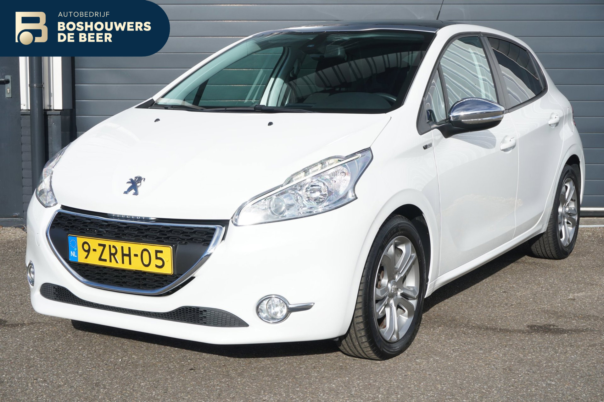 Peugeot 208 1.2 PT Style Pack | NAP | Orig. NL | Navigatie | Panoramadak | Bluetooth | Distr. riem vervangen | Climat Control 52262712-0.jpg | Autobedrijf Boshouwers de Beer