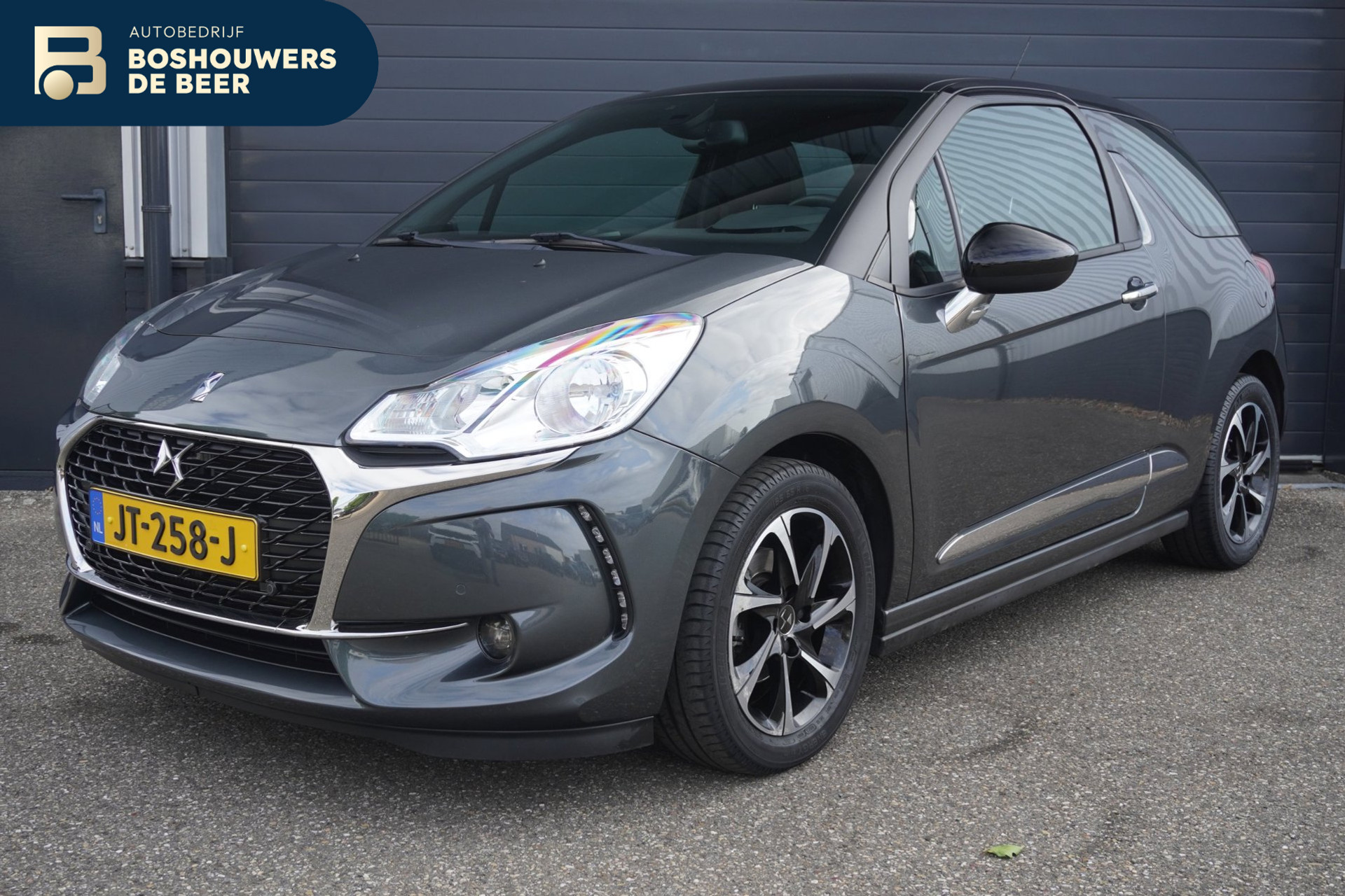 DS DS 3 1.2 PureTech So Chic | Navigatie | Camera | Climat | Carplay | Dealeronderhouden 55074071-0.jpg | Autobedrijf Boshouwers de Beer