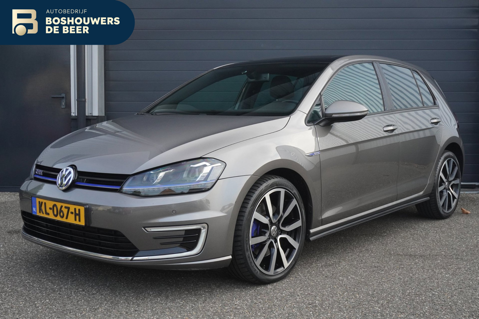 Volkswagen Golf 1.4 TSI GTE | Orig. NL | NAP | Panoramadak | Volleder | Navigatie | Camera |Vol opties! | 56898104-0.jpg | Autobedrijf Boshouwers de Beer