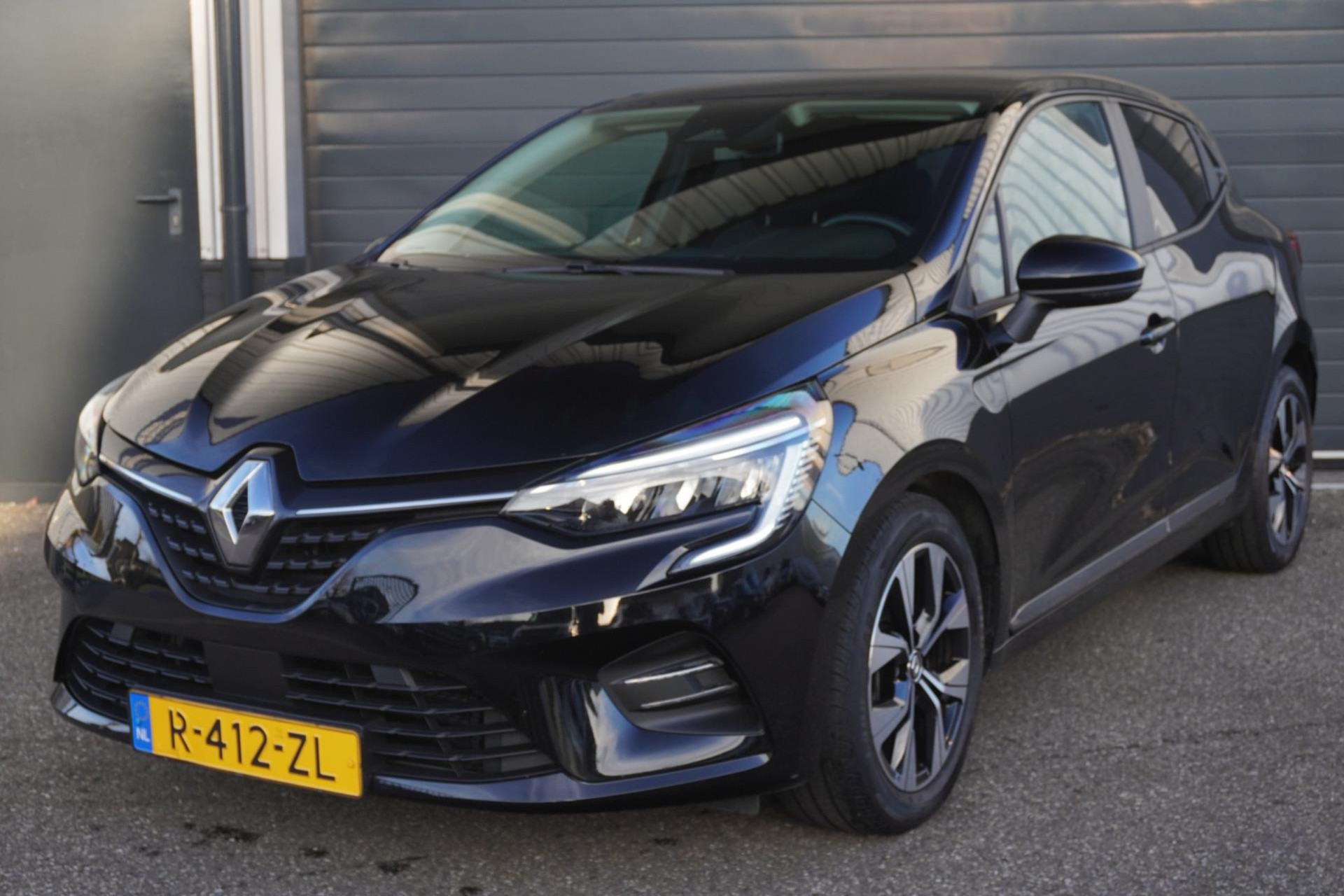 Renault Clio 1.0 TCe 90 Evolution | Navigatie | Carplay/Android auto | Climat Control | Parkeersensoren 50683820-0.jpg | Autobedrijf Boshouwers de Beer