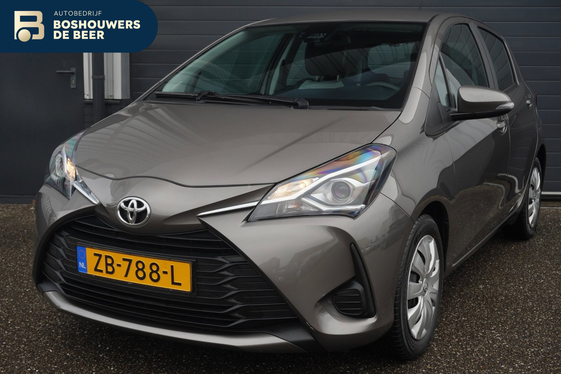 Toyota Yaris 1.5 VVT-i Active | Orig. NL | NAP | Navigatie | Camera 51270807-0.jpg | Autobedrijf Boshouwers de Beer